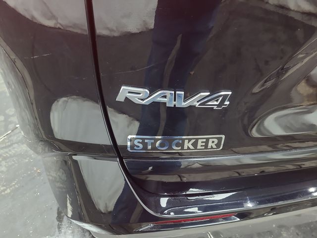 2023 – Toyota – RAV4 Hybrid