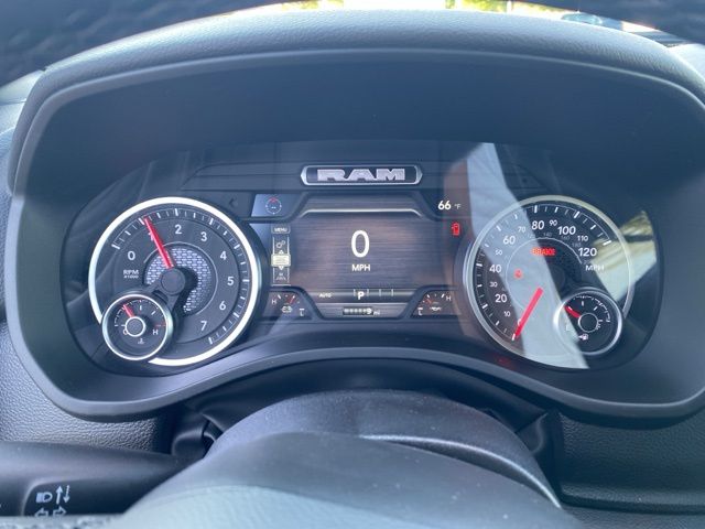 2026 Ram 1500 Big Horn/Lone Star - Diamond Black Crystal Pearlcoat exterior view 16