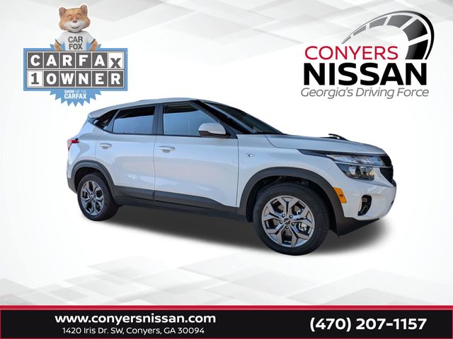White 2026 Kia Seltos SUV / Crossover All-Wheel Drive Continuously Variable Transmission