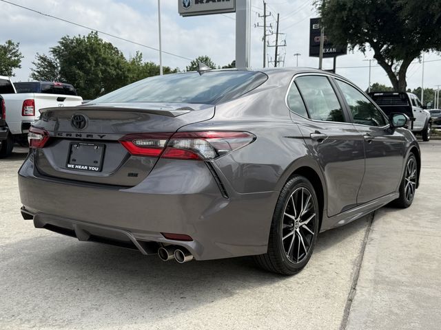 2024 Toyota Camry SE - 3