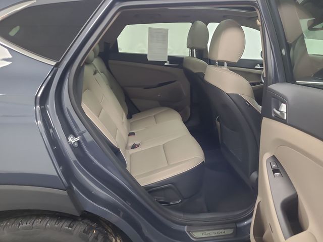 2021 – Hyundai – Tucson