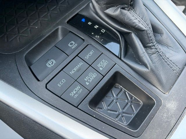 2022 Toyota RAV4 XLE Gray at Honda North
