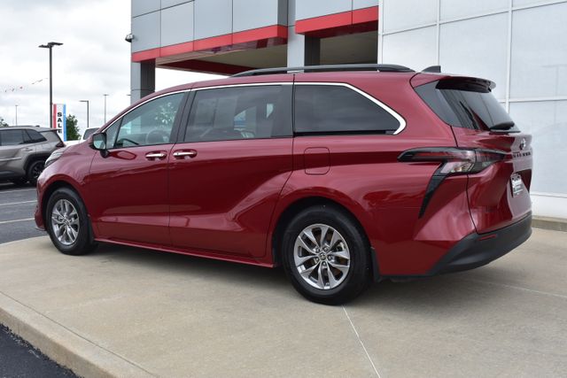 Used 2024 Toyota Sienna Van