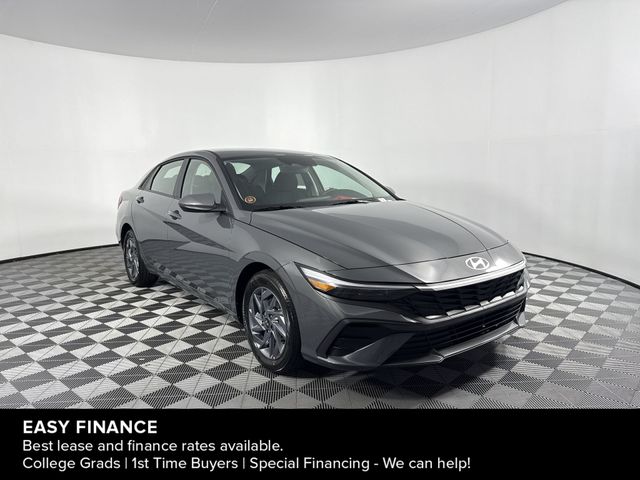 New 2025 Hyundai Elantra Hybrid For Sale in Indianapolis, IN