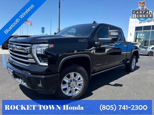 2024 Chevrolet Silverado 2500HD Negro Camioneta Todo terreno Automática
