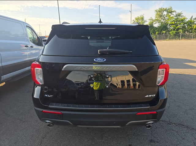 2024 Black Metallic Ford Explorer XLT 4X4 SUV