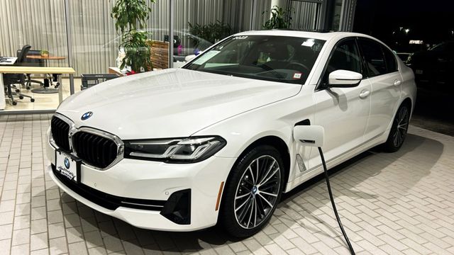 2023 BMW 5 Series 530e iPerformance 32