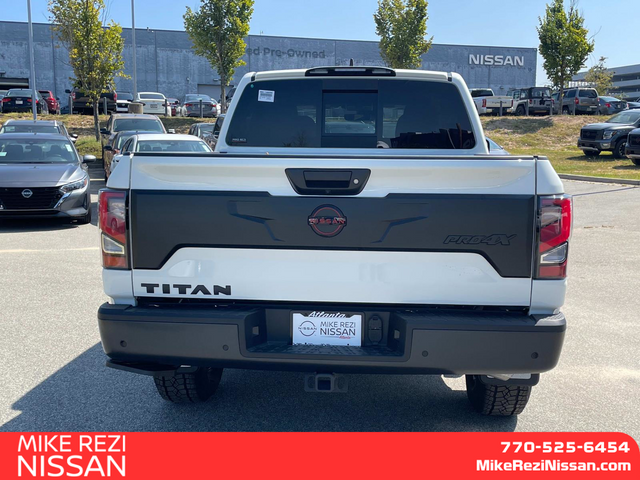 2024 Nissan Titan PRO-4X 3