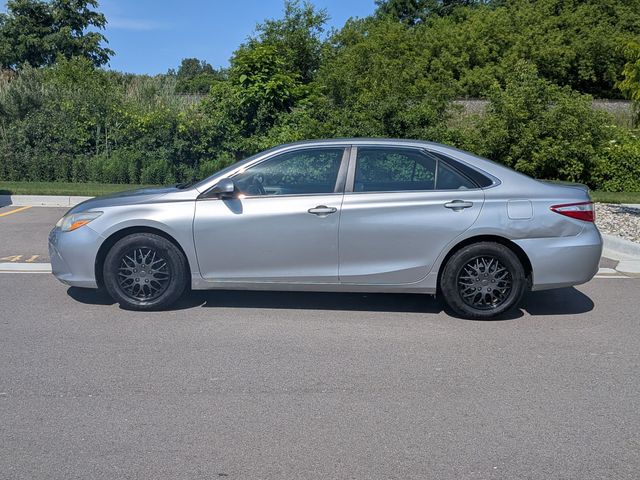 2015 Toyota Camry - Image 2