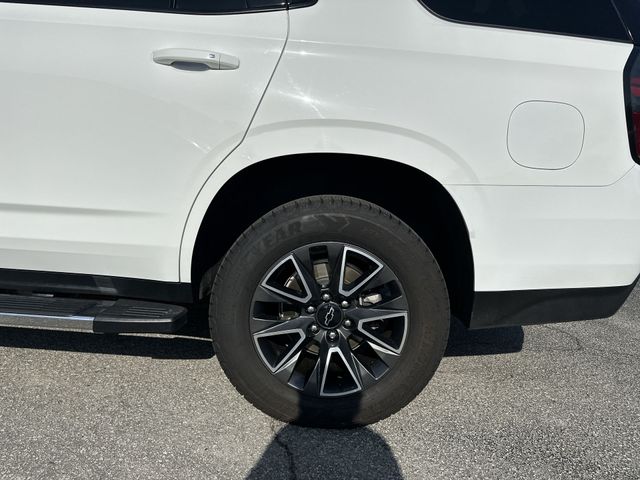 Used 2022 White Chevrolet Z71 image 10