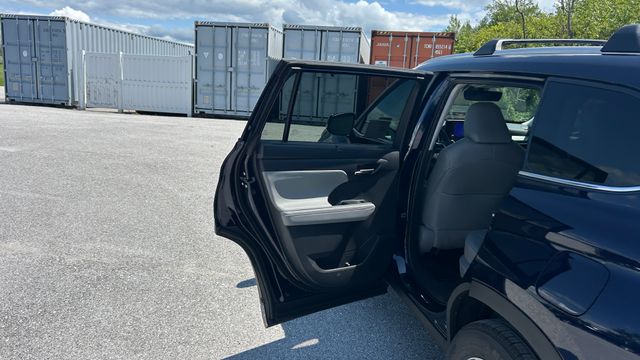 New 2026 Toyota Highlander SUV