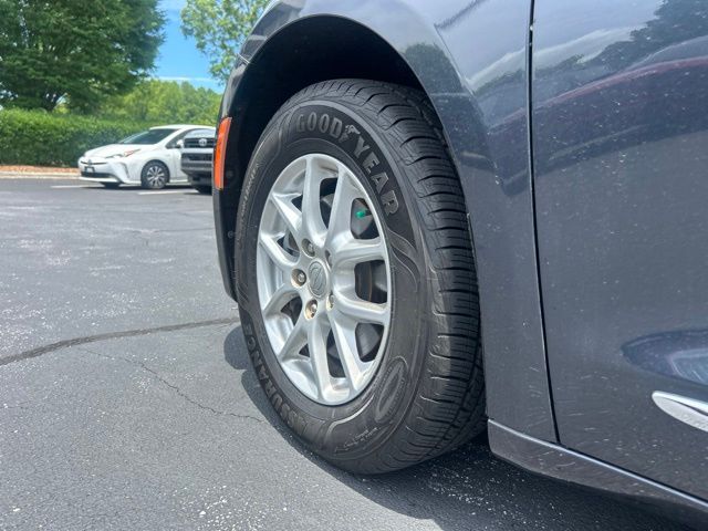 2020 Chrysler Pacifica Touring L - Photo 13