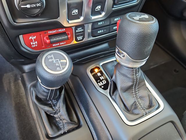 New 2026 White/off-white Jeep Rubicon image 22