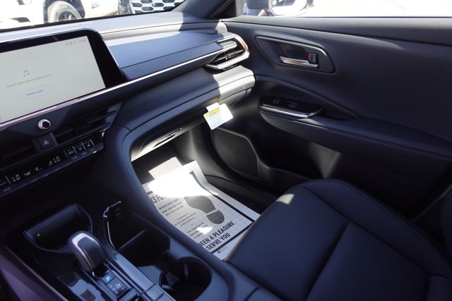 new 2026 Toyota Crown Signia car