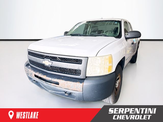 Summit White (Fleet) 2009 Chevrolet Silverado 1500 Pickup Truck Four-Wheel Drive 4-Speed Automatic Overdrive
