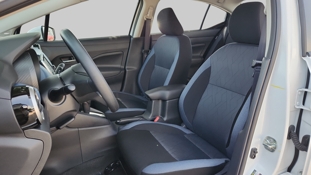 2025 Nissan Versa