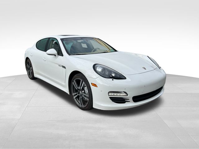 2012 Porsche Panamera Hybrid S 2