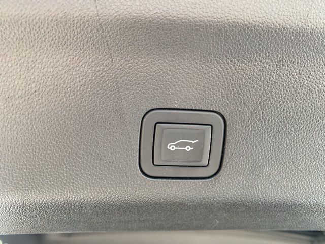 Used Car 2024 Chevrolet Suburban  Z71 For Sale Under $70,000 In San Antonio, Texas