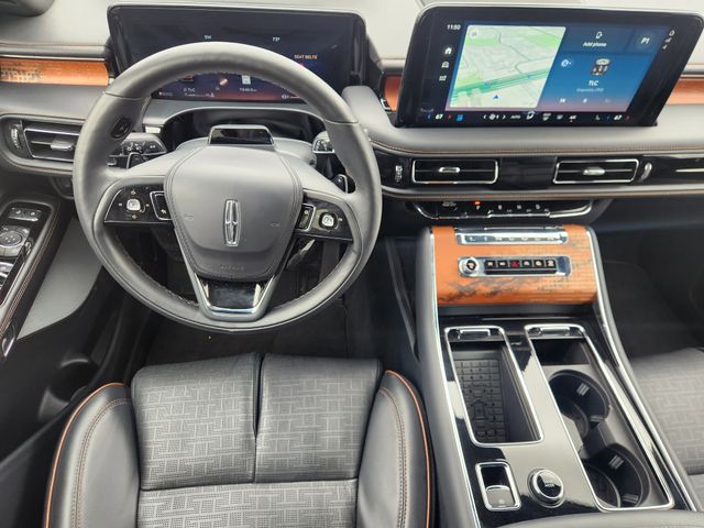 2025 Lincoln Aviator Black Label Black at AutoSavvy Houston Northwest