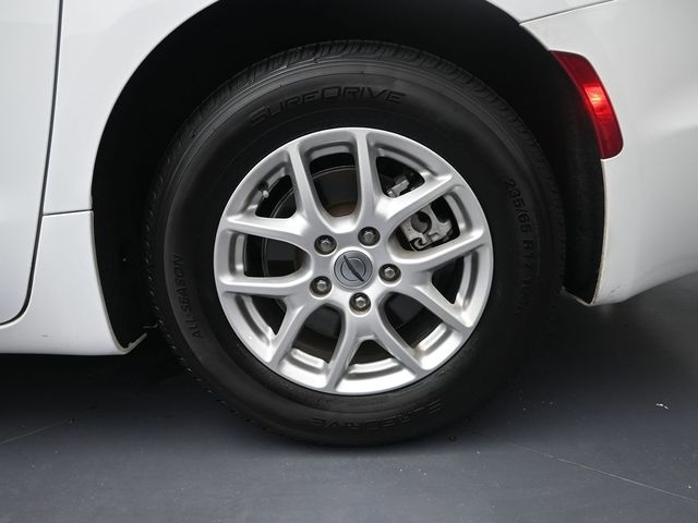 used 2023 Chrysler Pacifica car, priced at $24,653