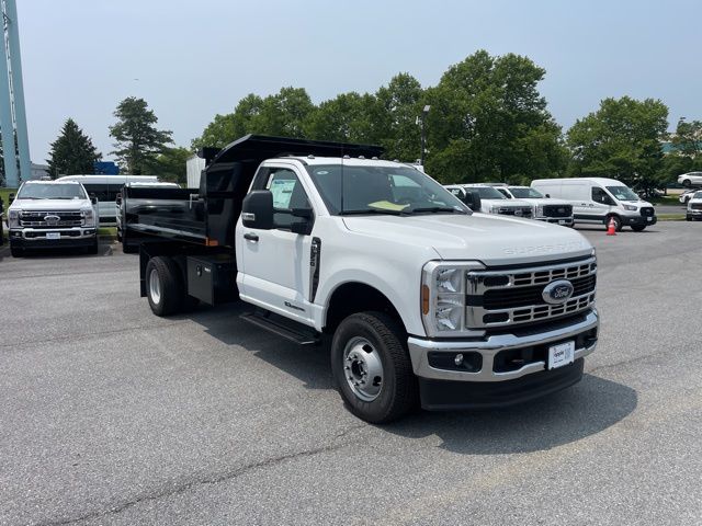 2025 Ford F-350 Super Duty XL