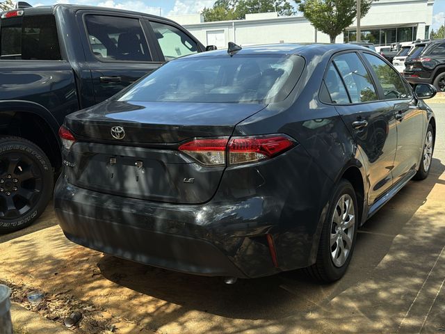 Used 2024  Toyota LE image 5
