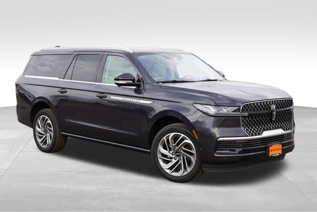Starlight Gray Premium Colorant 2025 Lincoln Navigator SUV / Crossover Four-Wheel Drive Automatic