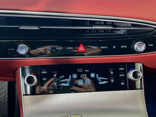 Thumbnail: 2026 Genesis GV70 - 16