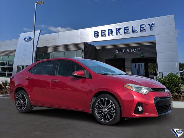 Barcelona Red Metallic 2015 Toyota Corolla Sedan Front-Wheel Drive Continuously Variable Transmission