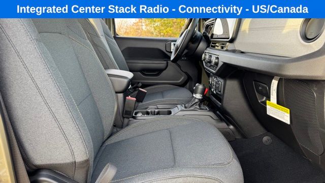 new 2025 Jeep Gladiator car, priced at $40,525