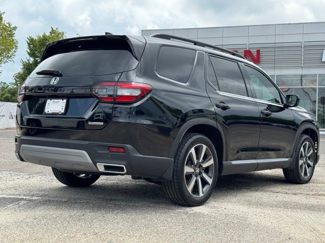 Used 2025 Honda Pilot SUV