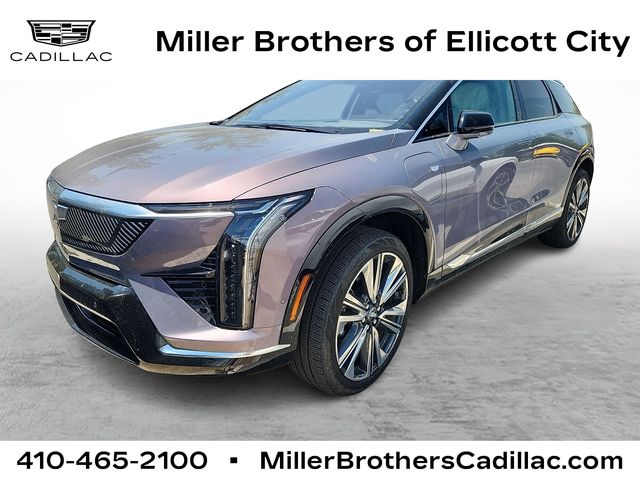 Celestial Metallic 2025 Cadillac OPTIQ Luxury 2 AWD SUV / Crossover All-Wheel Drive 1-Speed Automatic