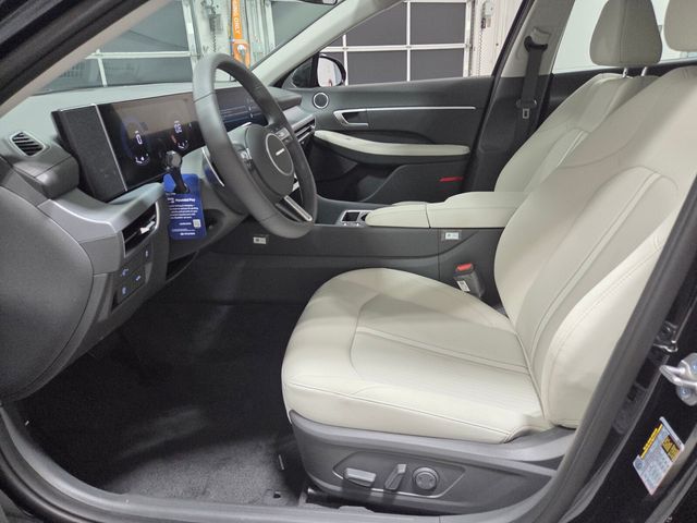 New 2026 Black Hyundai SEL Sport image 5