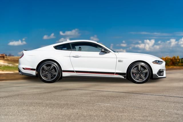 2022 Ford Mustang Mach 1 8