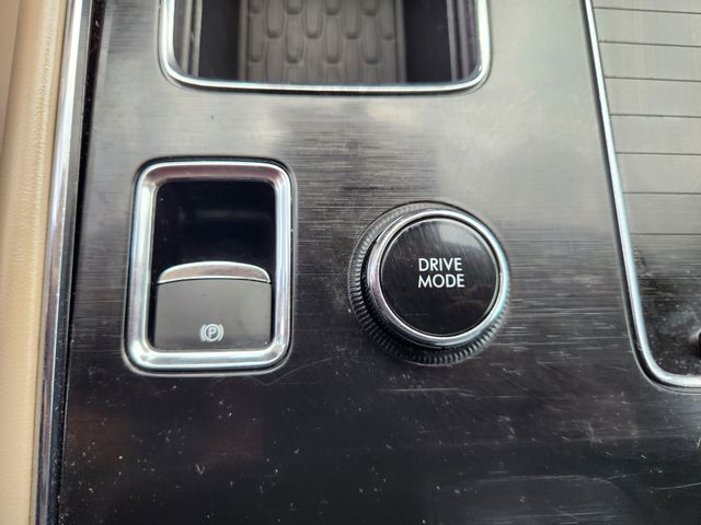 2021 Lincoln Aviator Reserve White at Bayshore Chrysler Jeep Dodge Ram