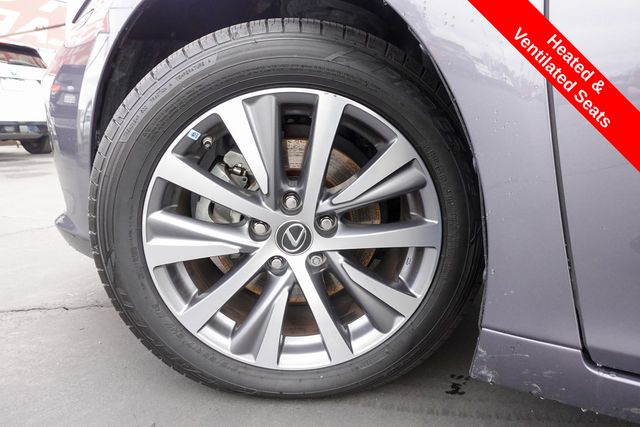 used 2020 Lexus ES car, priced at $30,000