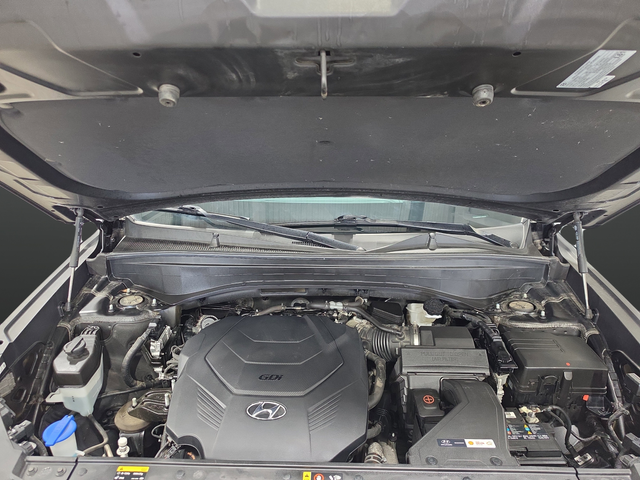 Used 2020 Becketts Black Hyundai Limited image 40