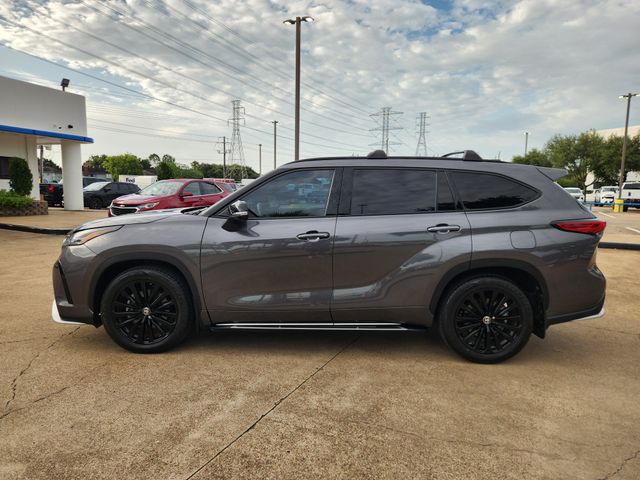 2023 Toyota Highlander XSE Gray at Bayway Cadillac Southwest