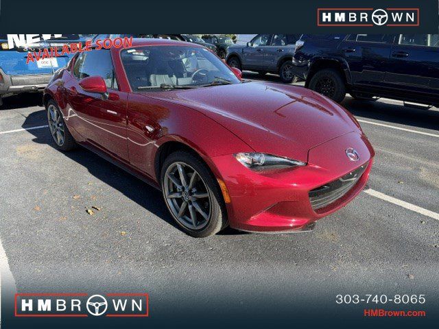 Soul Red Crystal Metallic 2023 Mazda MX-5 Miata Convertible Rear-Wheel Drive 6-Speed Automatic