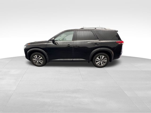 2022 Nissan Pathfinder SL 6