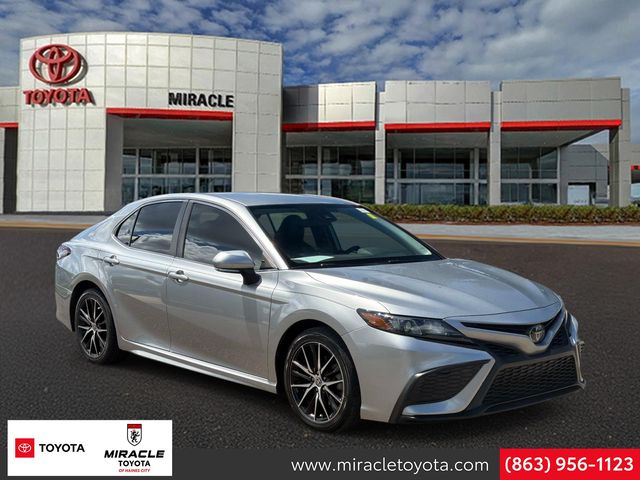 Celestial Silver Metallic 2022 Toyota Camry Sedan Front-Wheel Drive 8-Speed Automatic