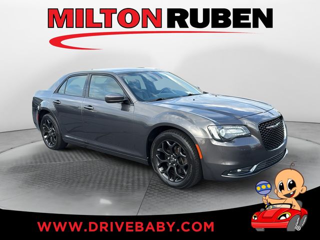 Gray (Granite Crystal Metallic Clearcoat) 2019 Chrysler 300 Sedan All-Wheel Drive 8-Speed Automatic