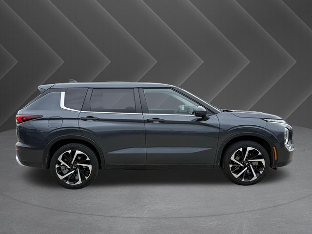 2024 Mitsubishi Outlander SE Black at Emmons Autoplex
