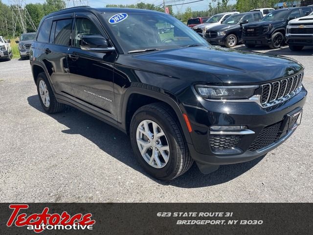 2023 Jeep Grand Cherokee Limited - Diamond Black exterior view 1