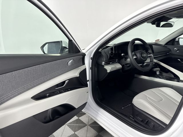 New 2025 Hyundai Elantra For Sale in Indianapolis, IN