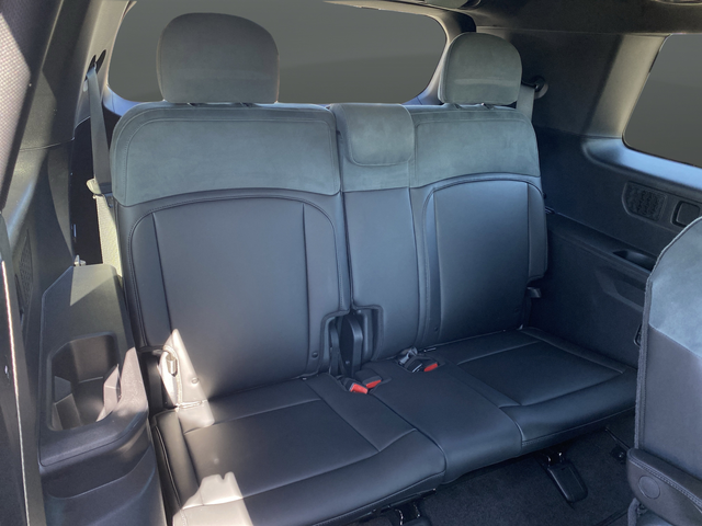 New 2027 White Kia X-Pro SX-Prestige image 21