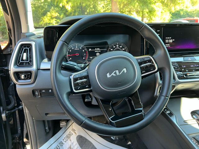 2023 Kia Sorento S 25