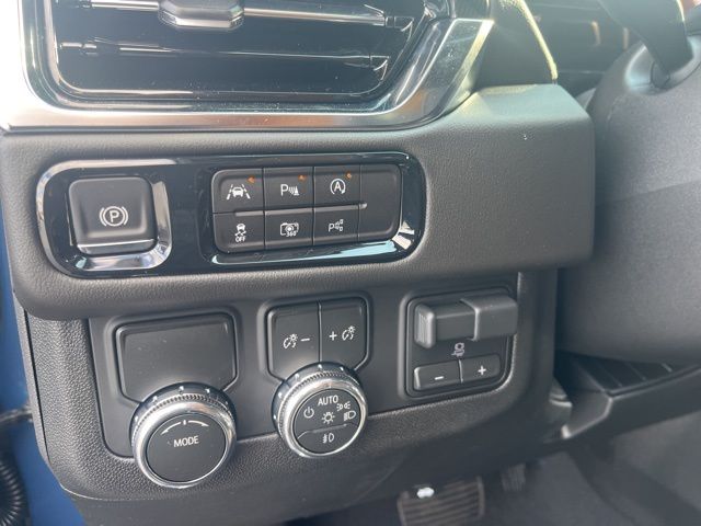 2026 GMC Yukon XL Elevation:44935