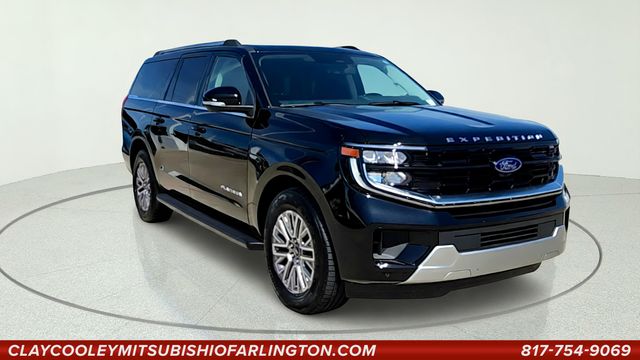 Black Metallic 2026 Ford Expedition SUV / Crossover Four-Wheel Drive Automatic
