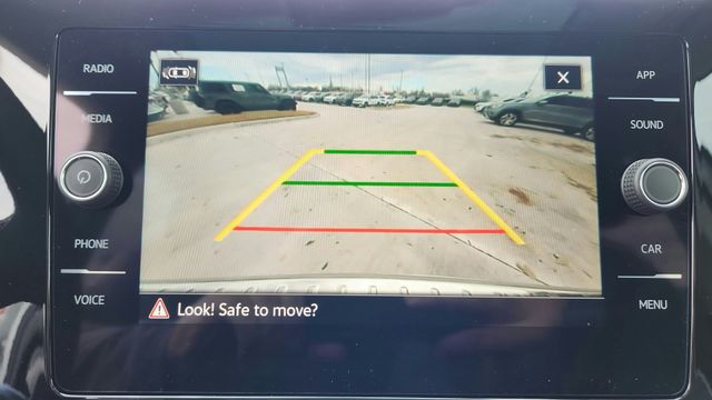 2025 Volkswagen Taos